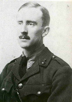 File:Tolkien.jpg