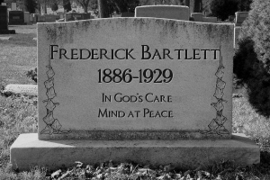 File:Bartlett Tombstone.png
